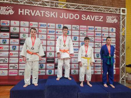 Mladi judoisti Judo kluba Ippon Kamnik uspešni na mednarodnem turnirju v Zagrebu (5)